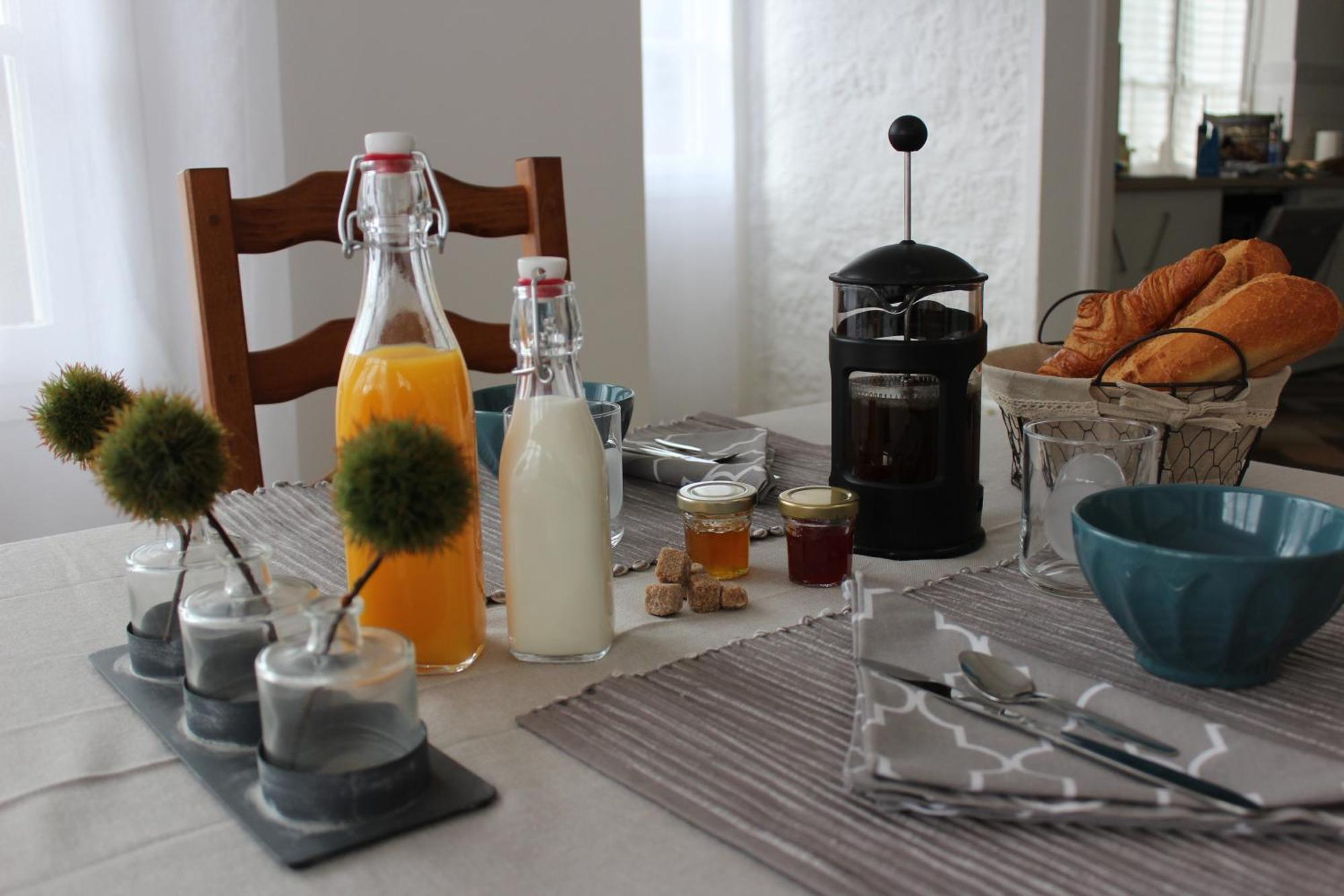 Gîte La Maison de JuJu Lacave  Extérieur photo